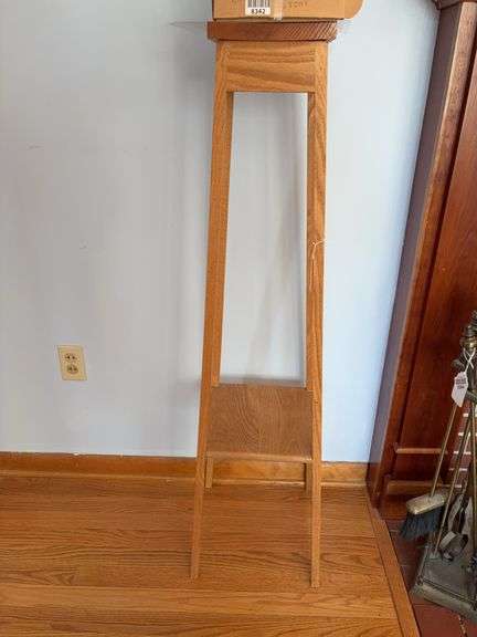 Oak 2-tier stand 49in tall