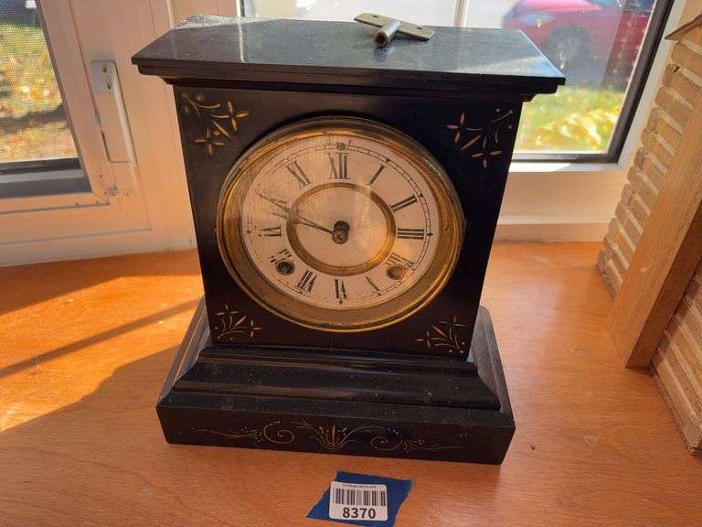 Cast iron case mantel clock, w/ key