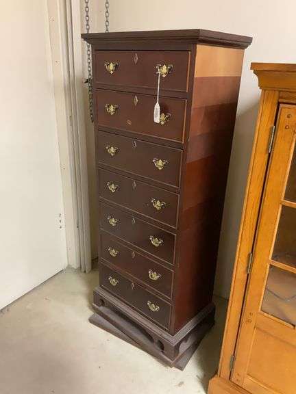 Craftique chest of drawers w/ extra hardware contents 22x14x53