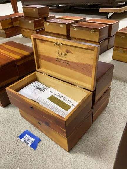 Qty 4: Martin's Fine Furniture/ Hagerstown MD Genuine Lane Keepsake dresser boxes