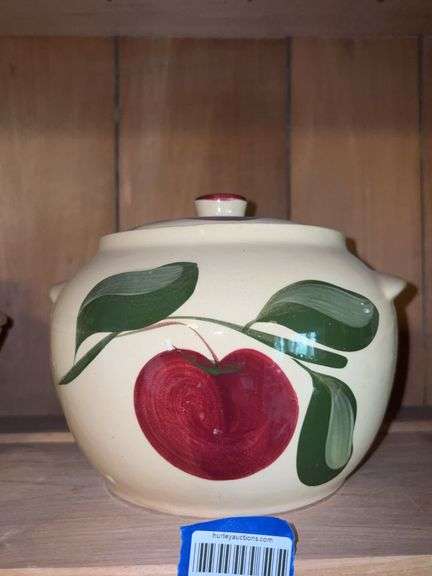 WATT ware pottery apple pattern beanpot