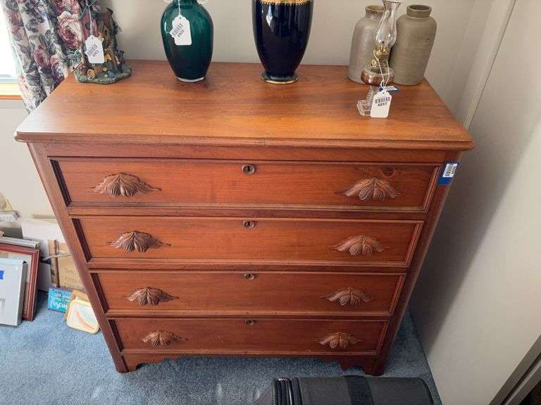Victorian cottage chest of drawers w/ carved fruit pulls - no contents 42x19x40