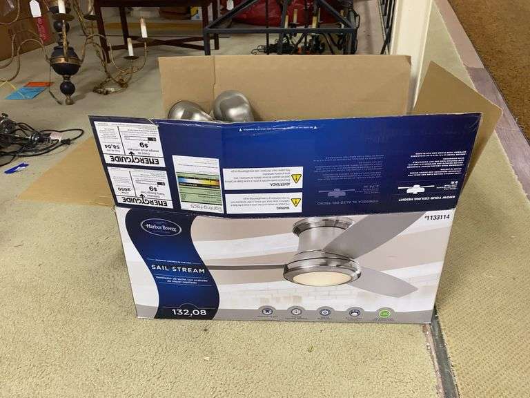 Ceiling fan/light, in box, Please note the fan in the box does not match the photo on outside of box., Please see photos for details.