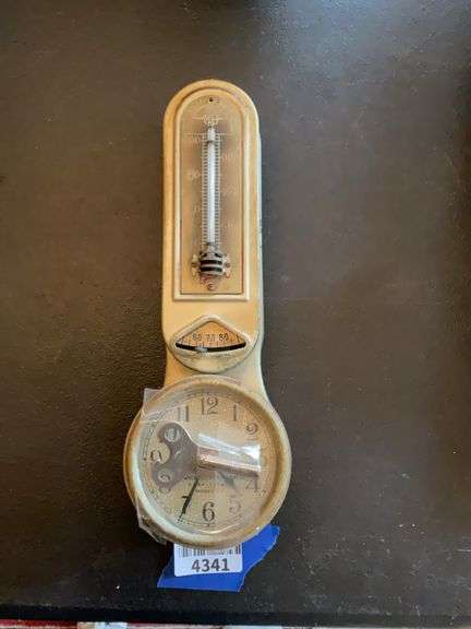 Vintage Honeywell thermostat/clock/thermometer, w/ key