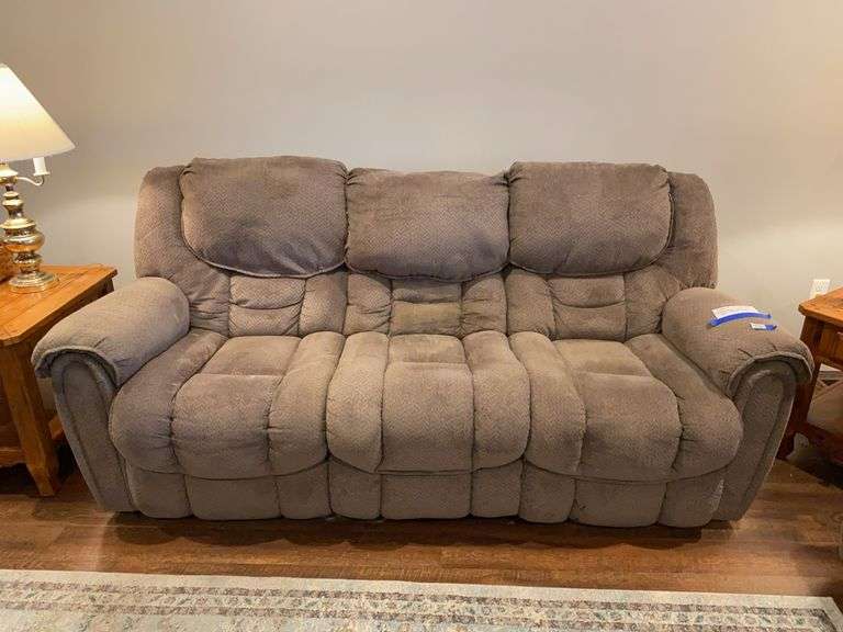 Recliner sofa - shows soiling will need to be cleaned 90x34x38