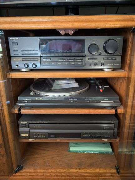 Technics stereo components: receiver, turntable, CD player, w/ remote, and CDs lot