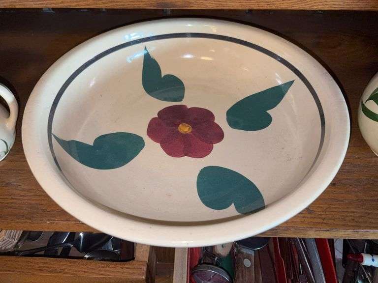 WATT ware pottery floral pattern dish