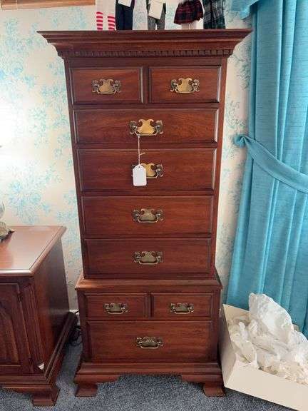 Pennsylvania House lingerie chest-on-chest - no contents 24x14.5x42