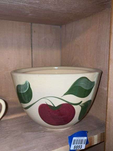 Two WATT ware pottery nested mixing bowls
