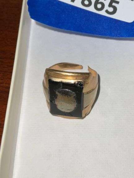 Gent's ring sz: 8.5 - note open band