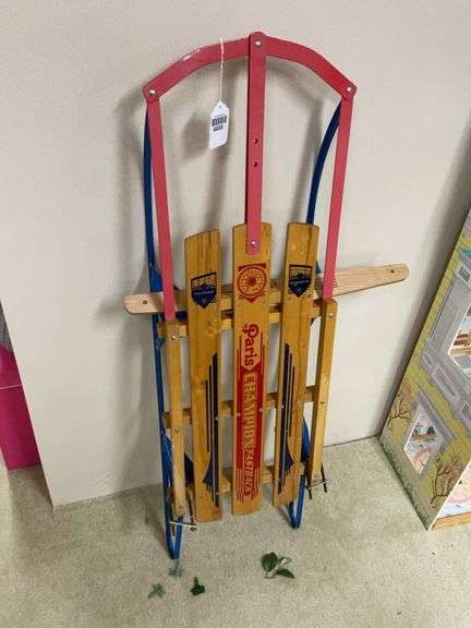 Paris Champion Fastback wooden snow sled