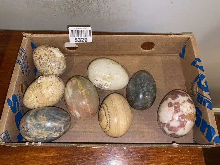 Stone Easter eggs lot