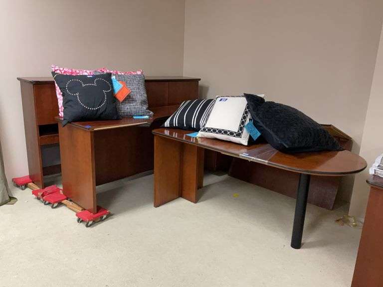 Large office desk in multiple pieces - no contents 84x25x30, 64x29x30