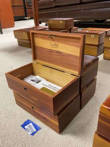 Qty 4: Martin's Fine Furniture/ Hagerstown MD Genuine Lane Keepsake dresser boxes
