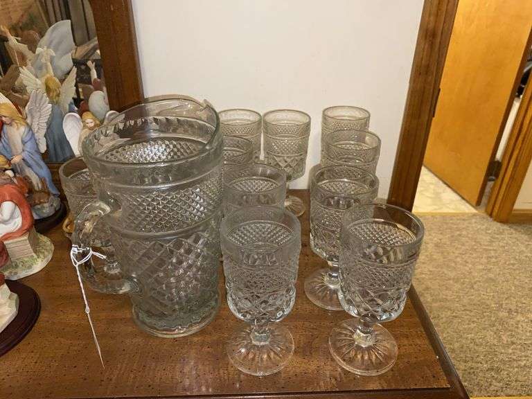 Wexford glass pitcher and goblets set