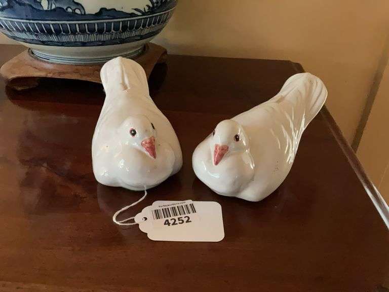 Pair of ceramic dove figurines