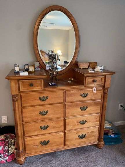 Mobel Inc. dresser w/ oval beveled mirror, dropped center top w/ handkerchief drawers, Corinthian half columns, bun feet - no contents 50x29x78