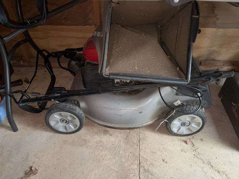 Honda Quadra cut lawn mower w/ bag