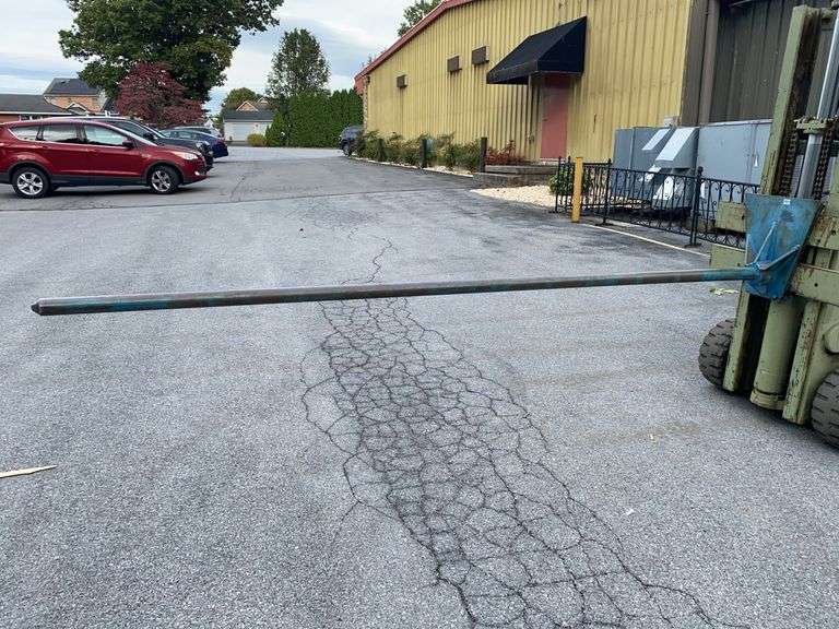 11’ long carpet spear attachment, WILL BE USED DURING PICK UP AND MUST BE PICKED UP NO EARLIER THAN 5:30