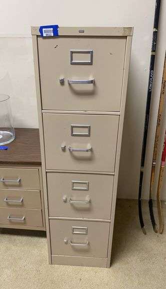 4-drawer metal filing cabinet 15x25x52