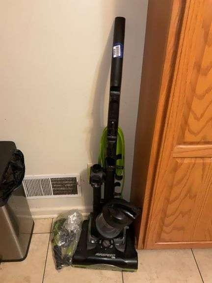 Airspeed One upright vacuum