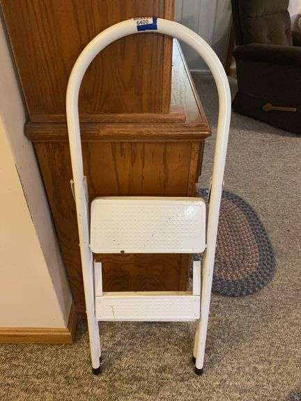 Folding step stool