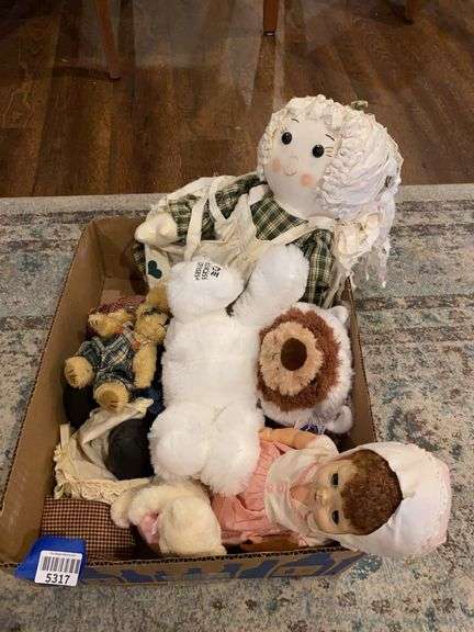 Vintage doll, cloth and porcelain dolls, plush bears