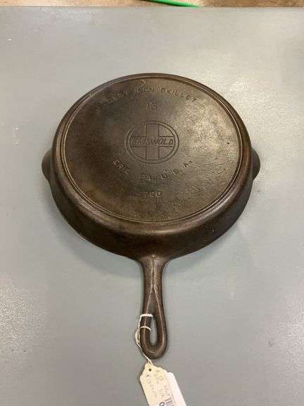 No.13 GRISWOLD cast iron skillet