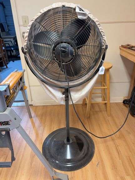 Air King 20 In Pedestal Fan