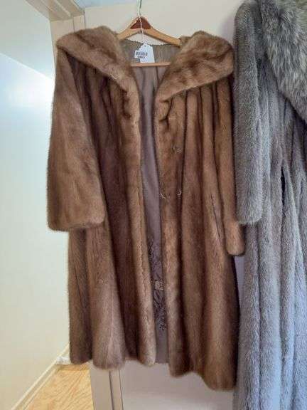 Vintage brown fur coat