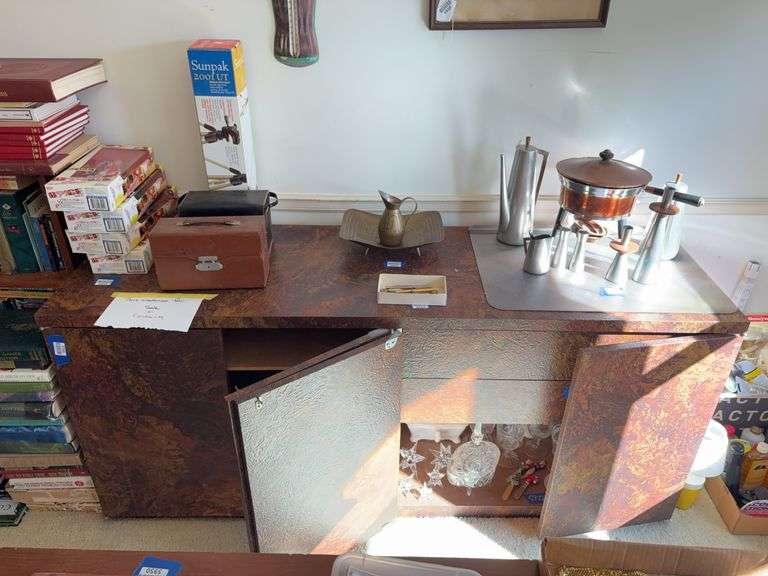 Marbleized finish credenza - no contents 66x20x30 - MUST COME DURING LAST 2 HOURS OF PICKUP FOR THIS ITEM