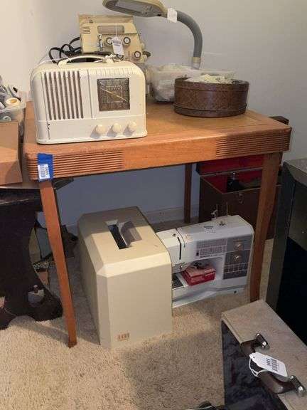 Vintage folding card table - no contents 32x32x27