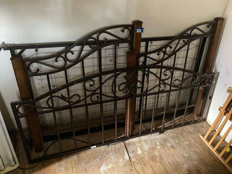 Wood and metal daybed frame 40” wide