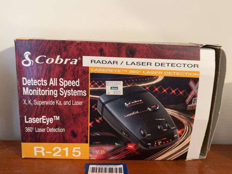 Cobra R-215 radar detector, in box