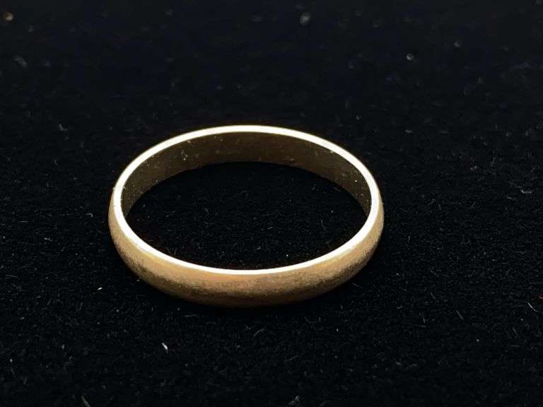 14K gold band ring Size 9