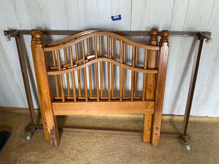 Spindled head and footboards w/ metal bed frame 38.5” wide