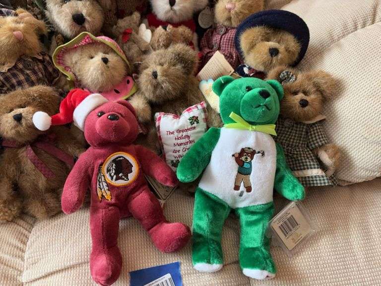 Boyds bears and bunnies lot