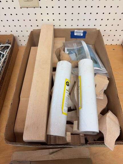 Misc lot of wood pieces