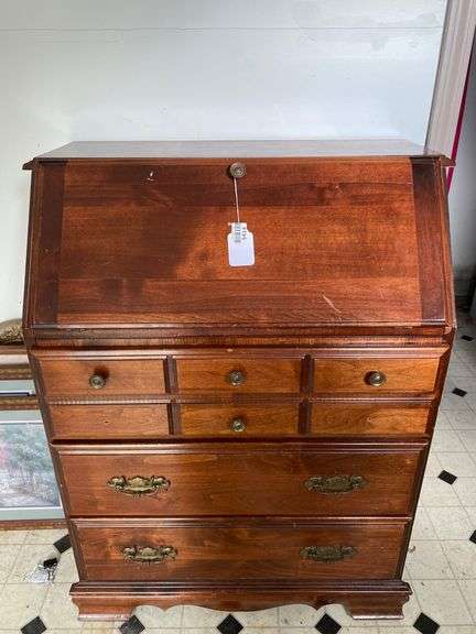 Slant top desk 30x17x40