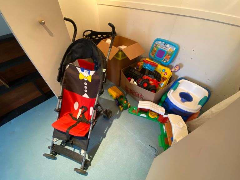 Stroller and toys lot