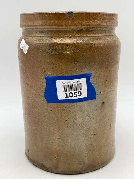 JOHN BELL/ WAYNESBORO stoneware crock