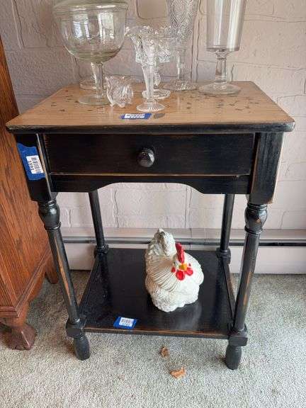 2-tier country stand w/ decorated top, painted finish - no contents 21x16x30