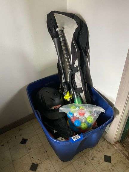 Tote of sporting goods