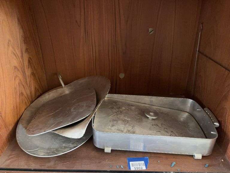 Hammered aluminum casserole frame/lid, and trays