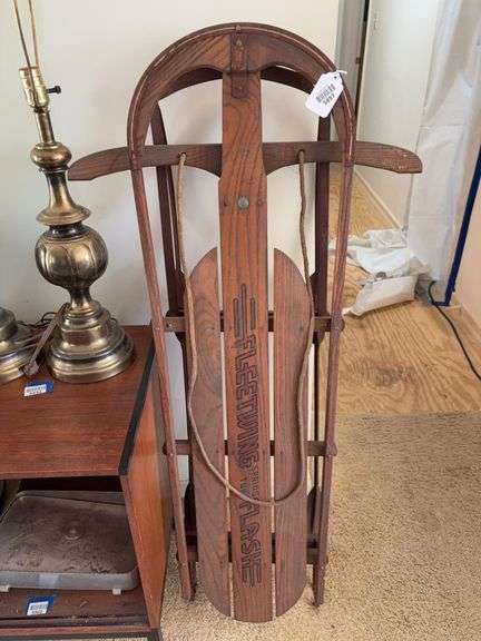 Vintage FLEETWING FLASH wooden snow sled