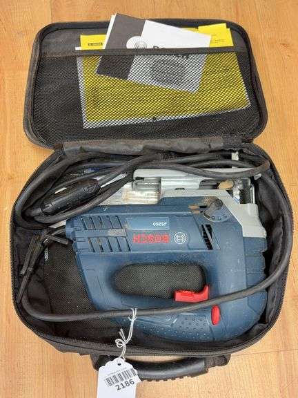Bosch JS260 Jigsaw w/ case