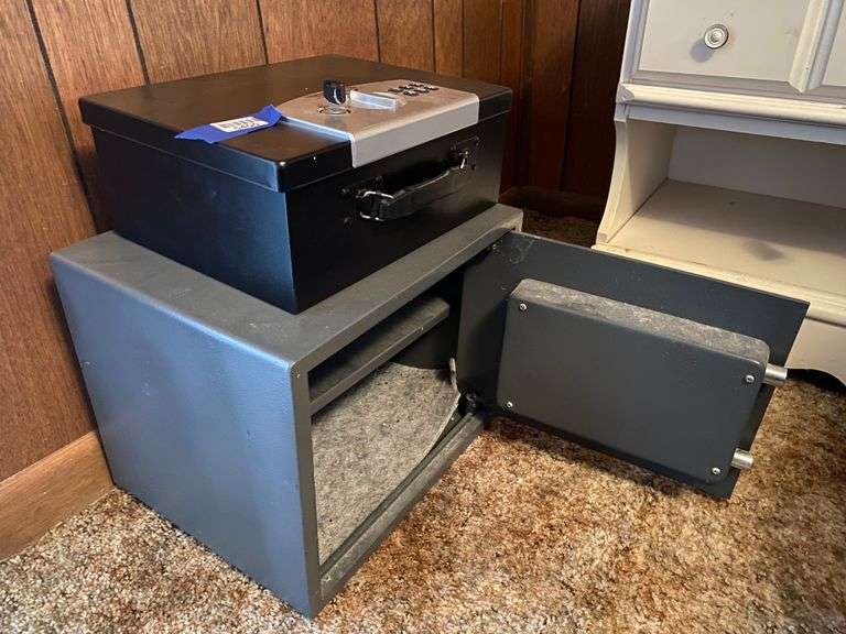 Sentry safe and Brinks safe box - combinations are unknown, Brinks has key