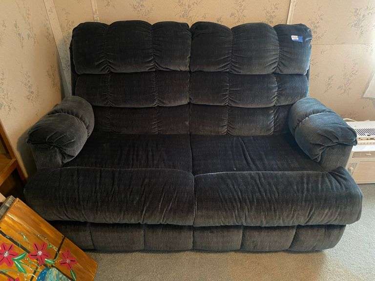 Blue puffy recliner loveseat 59x39x39