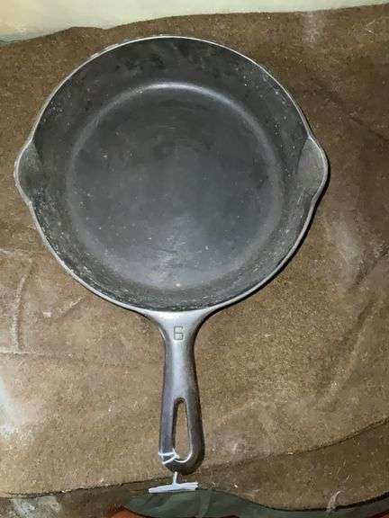 Griswold No.6 cast iron skillet
