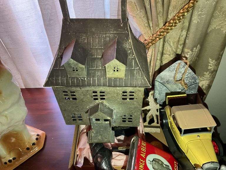 Collectibles discovery lot including: tin house model, CS belt buckle ...